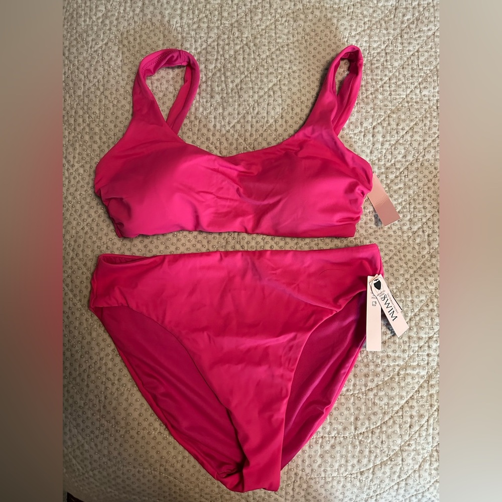 Victoria’s Secret bikini